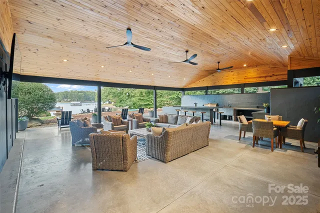 $2,995,000 | 379 Indian Trail, Mooresville, NC 28117