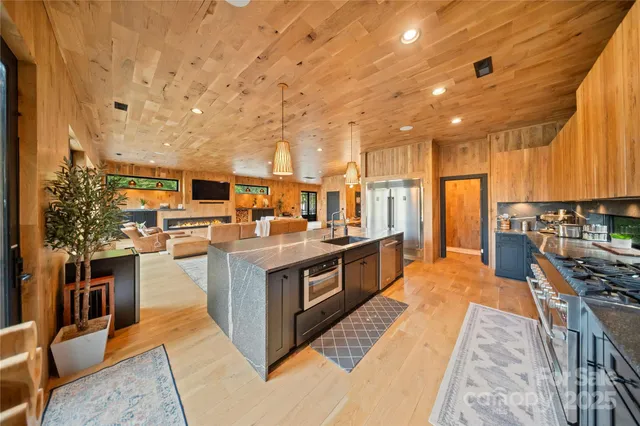 $2,995,000 | 379 Indian Trail, Mooresville, NC 28117