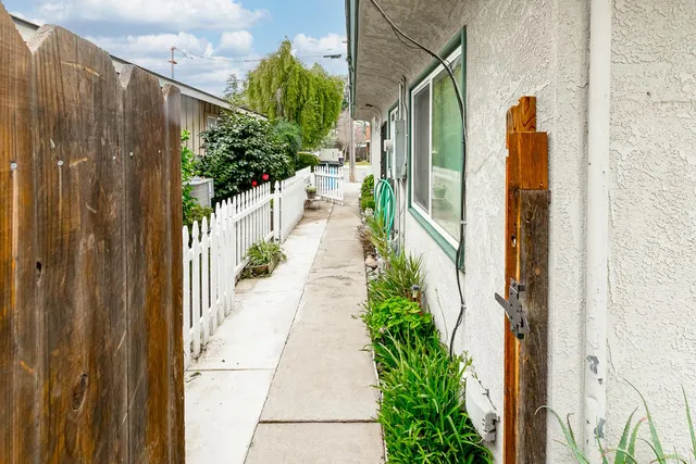 $379,900 | 245 School Avenue, Oakdale, CA 95361