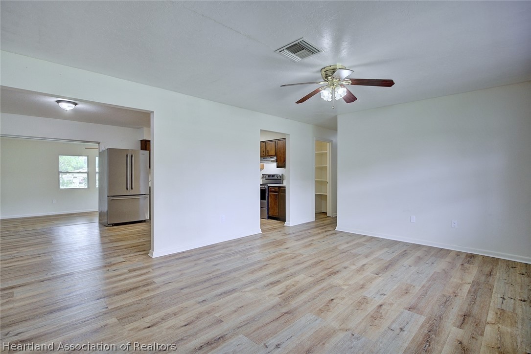 1221 Forest Road Sebring, FL 33872 - Photo 5 of 37
