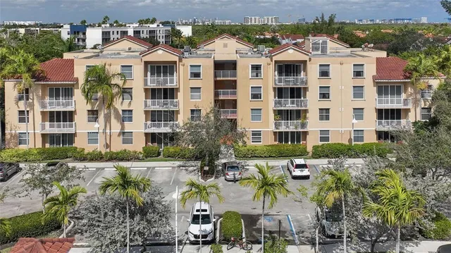 $2,150 | 529 East Sheridan Street, Unit 108, Dania Beach, FL 33004