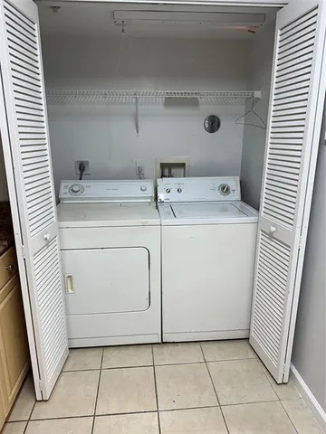 $2,150 | 529 East Sheridan Street, Unit 108, Dania Beach, FL 33004