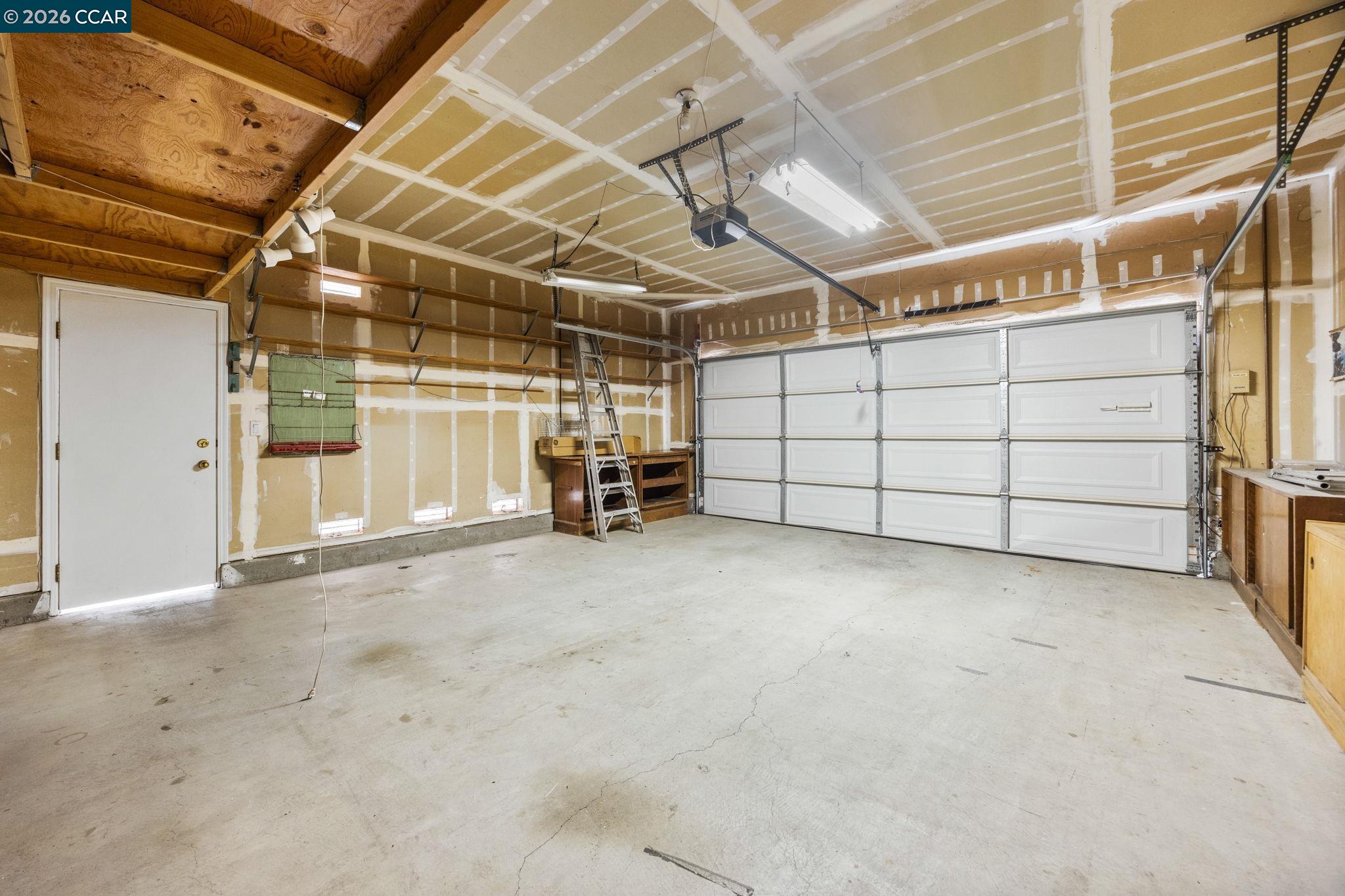 1402 Legend Circle Vallejo, CA 94591 - Photo 29 of 40
