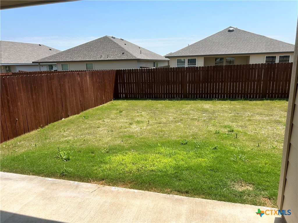 8419 Brahma Plns Road Temple, TX 76502 - Photo 6 of 17 a view of a backyard with a tub