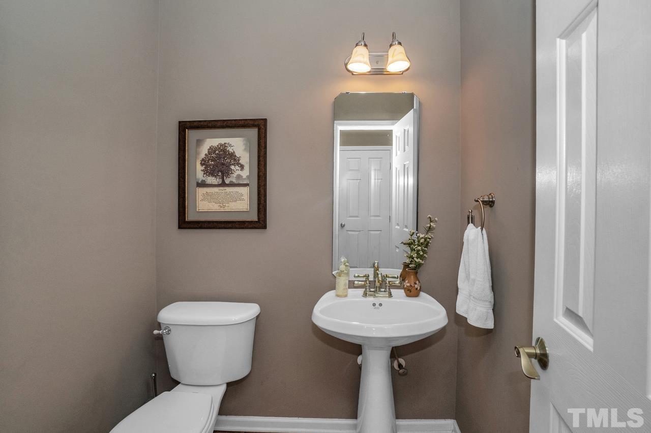 3237 Forest Mill Circle Raleigh, NC 27616 - Photo 12 of 30