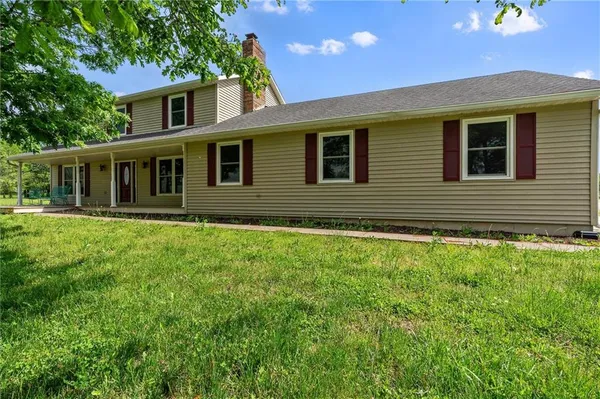 $499,900 | 19707 East State Route, Archie, MO 64725