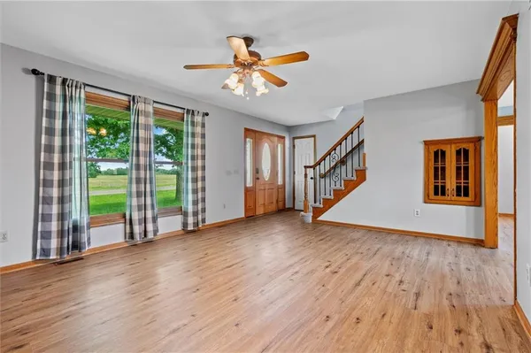 $499,900 | 19707 East State Route, Archie, MO 64725