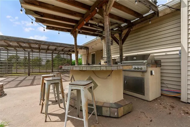 $499,900 | 19707 East State Route, Archie, MO 64725