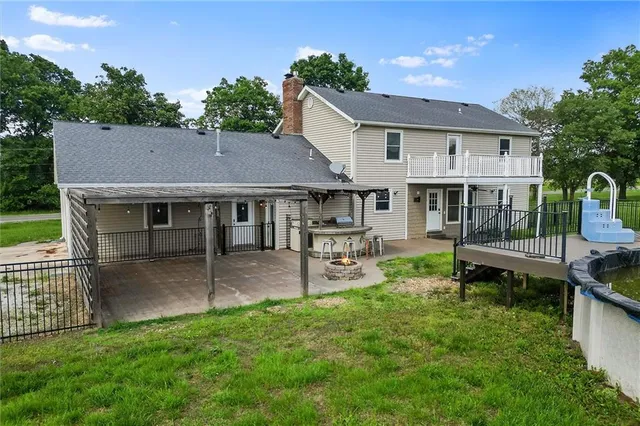 $499,900 | 19707 East State Route, Archie, MO 64725