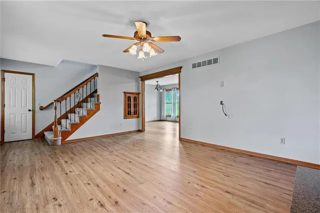 $499,900 | 19707 East State Route, Archie, MO 64725