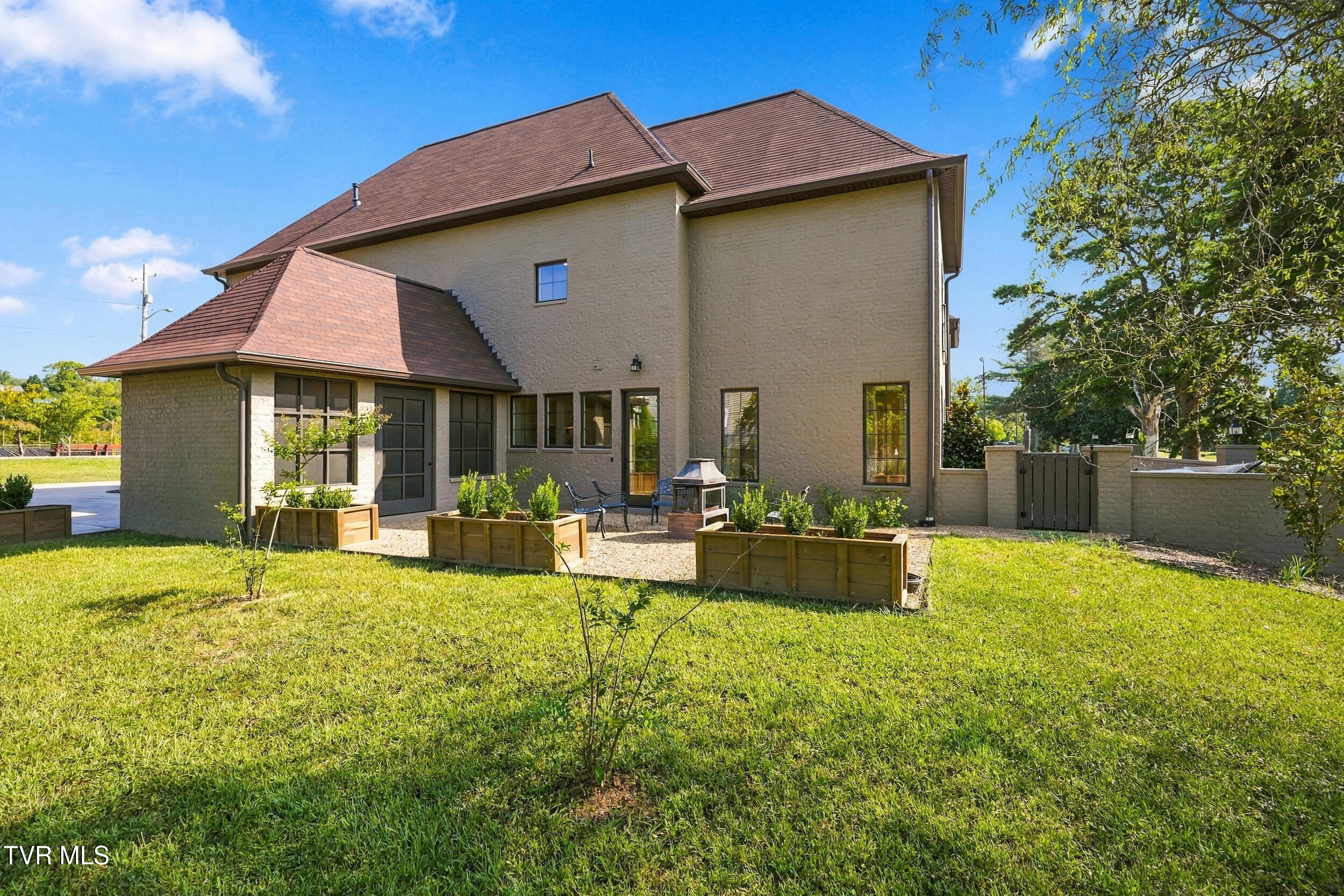 2333 Pendragon Road Kingsport, TN 37660 - Photo 59 of 71 66_2333 pendragon rd-62