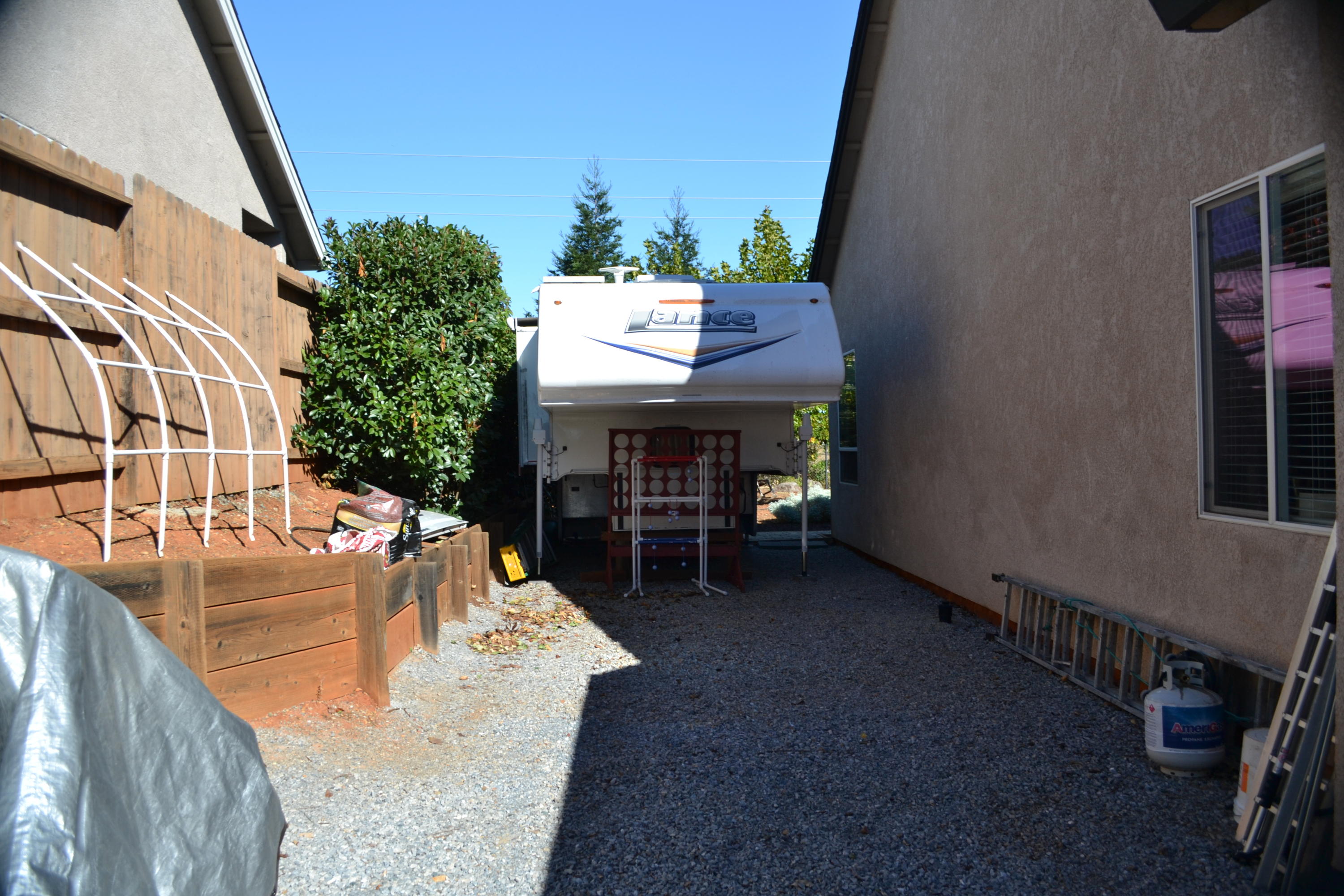 2102 Tarmac Road Redding, CA 96003 - Photo 41 of 50 RV / Boat Parking