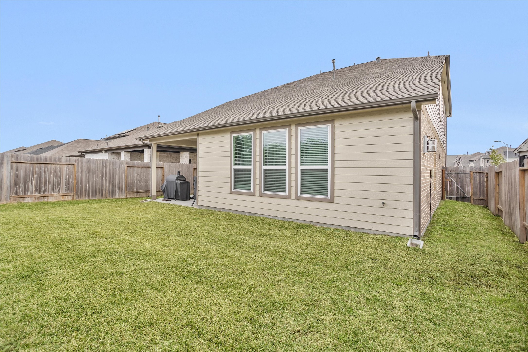 2210 Reed Cave Ln Spring Spring, TX 77386 - Photo 39 of 40 a house view with a garden space