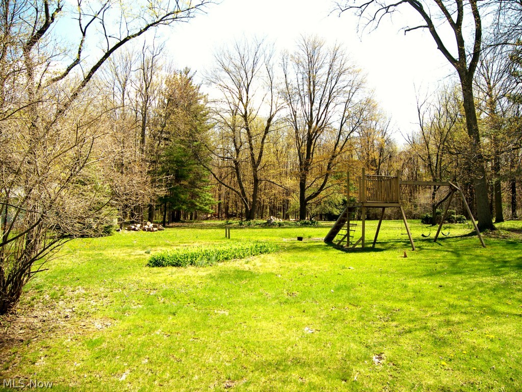 7545 Leavitt Road Amherst, OH 44001 - Photo 16 of 18
