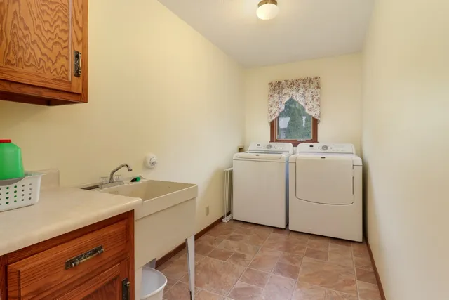 $350,000 | 1005 South Hershey Road, Bloomington, IL 61704