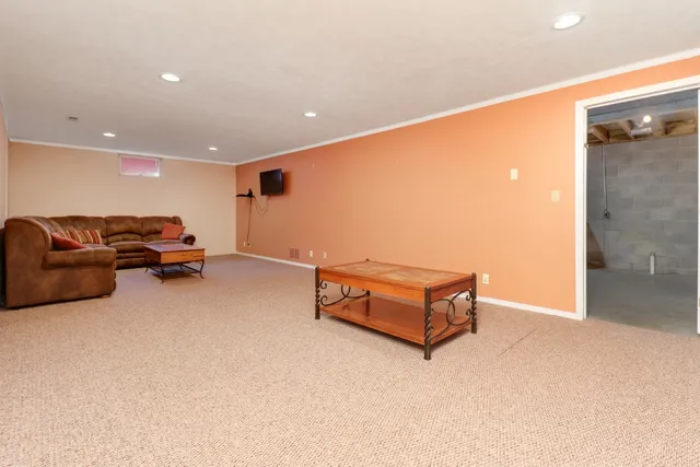 $350,000 | 1005 South Hershey Road, Bloomington, IL 61704