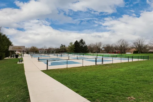 $350,000 | 1005 South Hershey Road, Bloomington, IL 61704