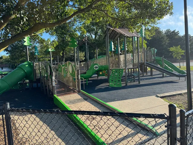 $350,000 | 1005 South Hershey Road, Bloomington, IL 61704