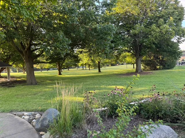 $350,000 | 1005 South Hershey Road, Bloomington, IL 61704