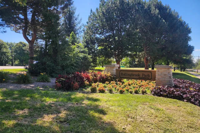 $350,000 | 1005 South Hershey Road, Bloomington, IL 61704