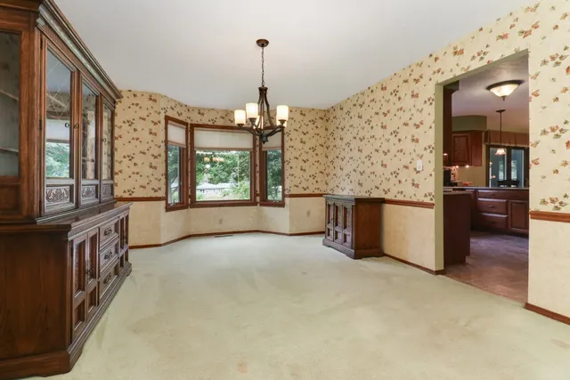 $350,000 | 1005 South Hershey Road, Bloomington, IL 61704