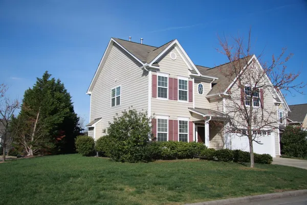 $2,800 | 105 Dursley Way, Cary, NC 27519