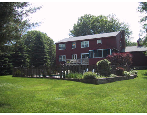 18 Longmeadow Road Westborough, MA 01581 - Photo 10 of 10 Gallery Image 10