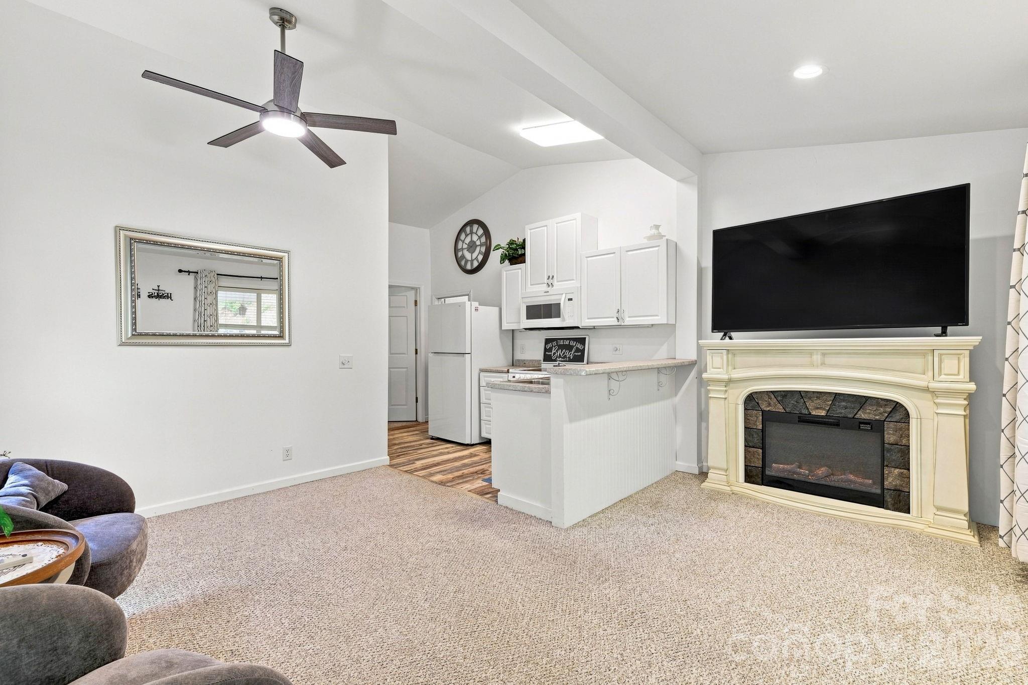 4 Sunset Farms Road Whittier, NC 28789 - Photo 36 of 48 Gallery Image 36