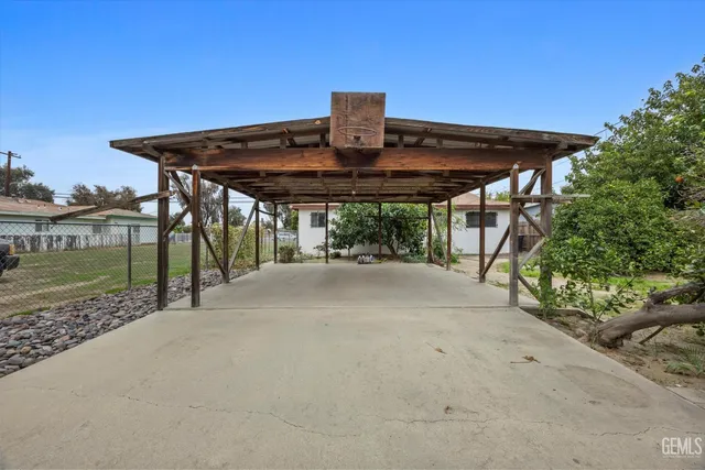 $418,000 | Undisclosed Address, Delano, CA 93215
