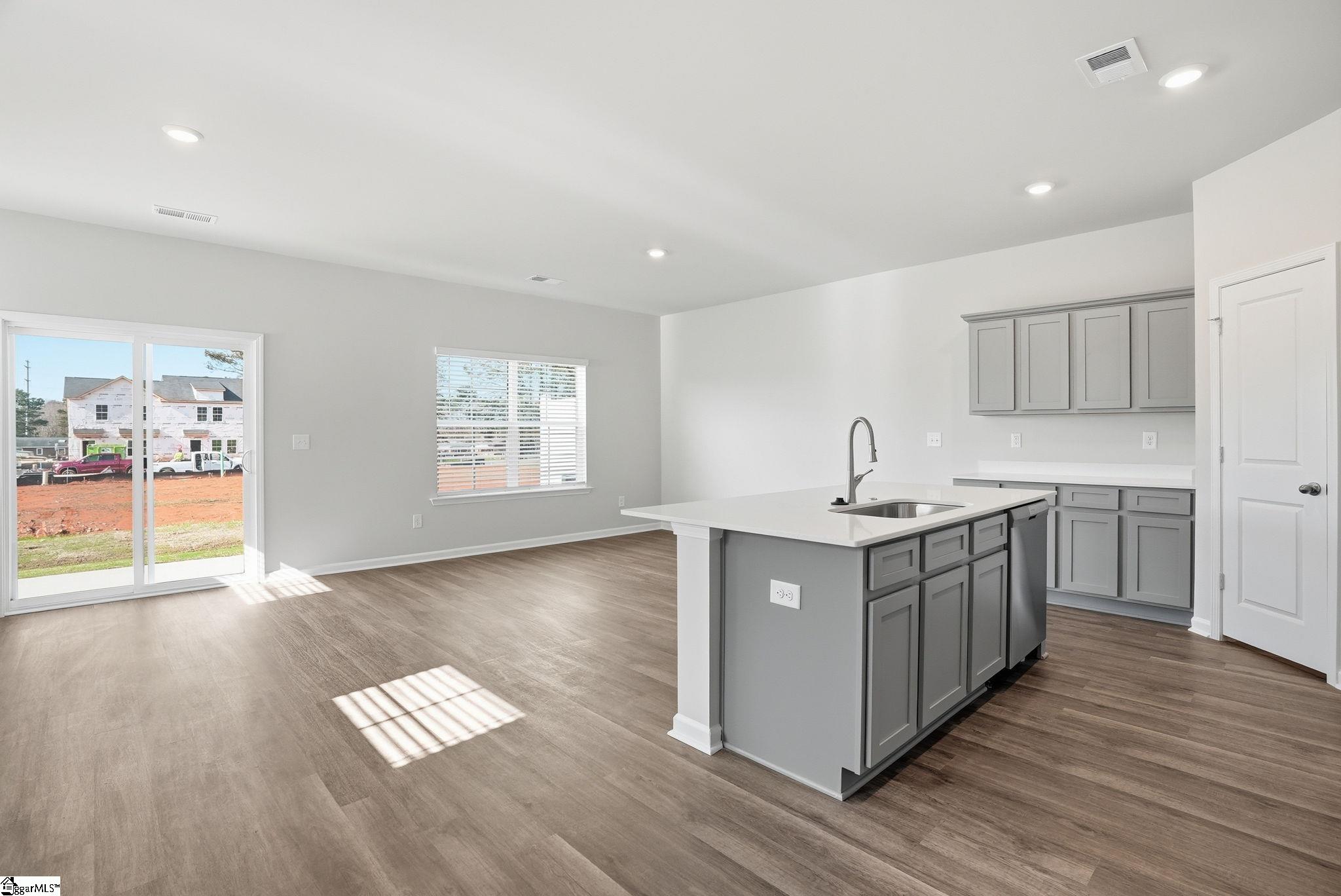 331 Lilac Loop Greenwood, SC 29646 - Photo 11 of 27