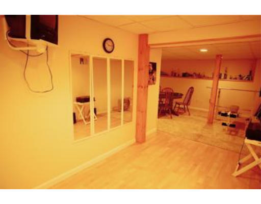 6 Aspen Road Shrewsbury, MA 01545 - Photo 19 of 19 Gallery Image 19