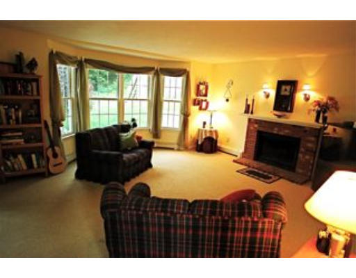 6 Aspen Road Shrewsbury, MA 01545 - Photo 3 of 19 Gallery Image 3