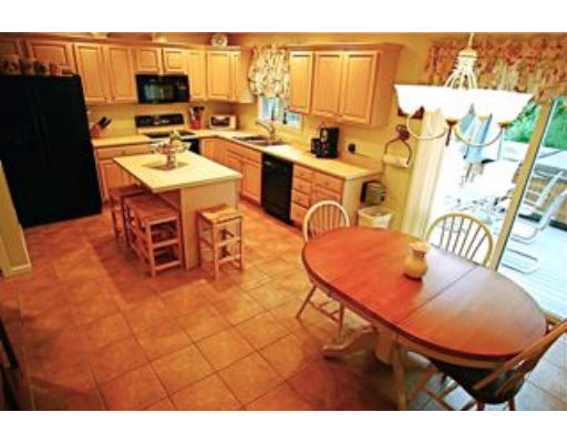 6 Aspen Road Shrewsbury, MA 01545 - Photo 5 of 19 Gallery Image 5