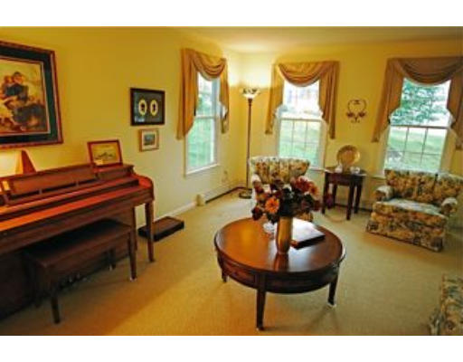 6 Aspen Road Shrewsbury, MA 01545 - Photo 7 of 19 Gallery Image 7