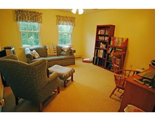 6 Aspen Road Shrewsbury, MA 01545 - Photo 10 of 19 Gallery Image 10