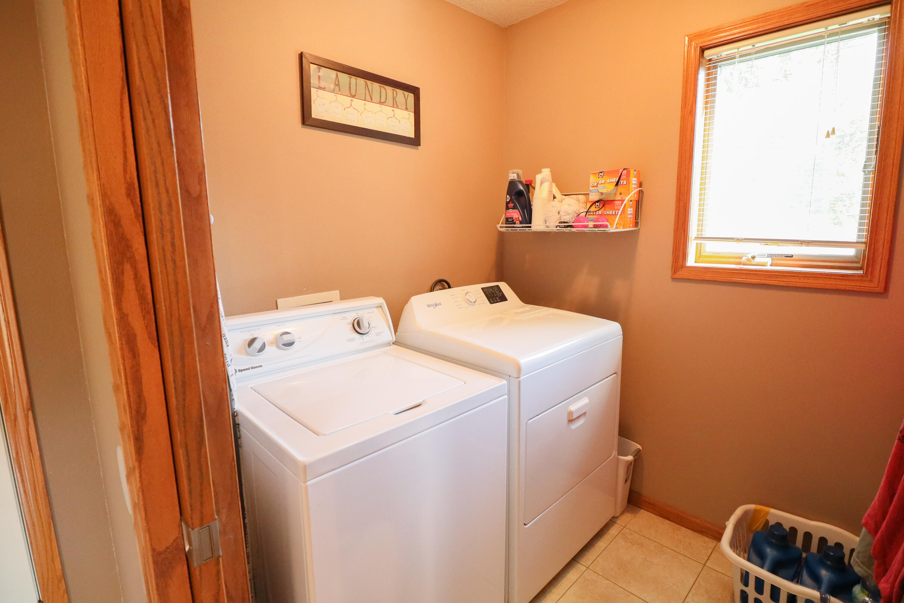2422 Krause Road Onalaska, WI 54650 - Photo 14 of 34 477A2976