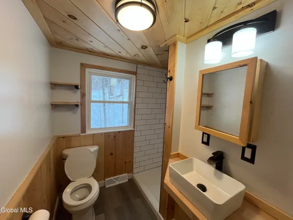 $1,200 | 2150 Highway 143, Unit REAR BUILDING, Coeymans, NY 12007