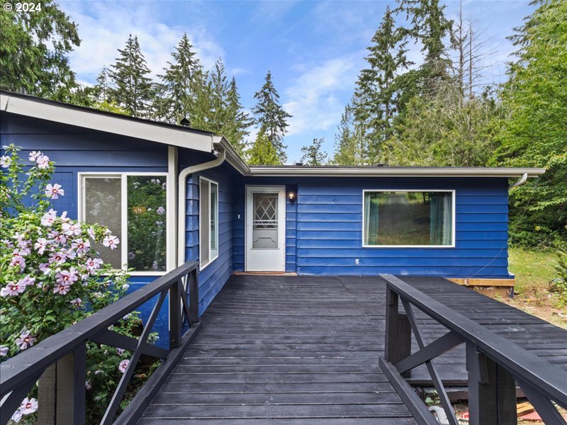 28847 Southeast Davis Road Estacada, OR 97023 - Photo 4 of 38 Gallery Image 4