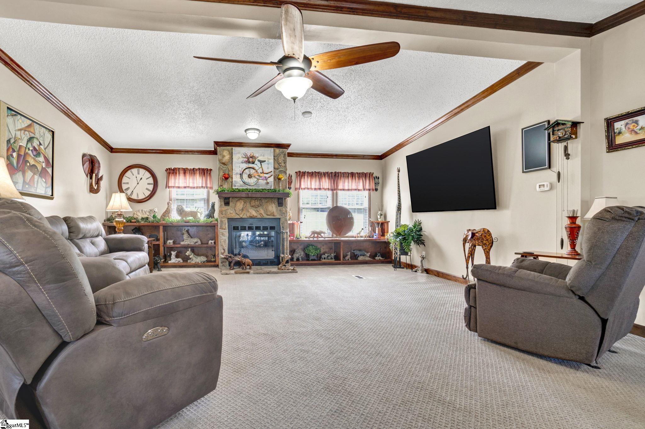 82 Laredo Drive Gray Court, SC 29645 - Photo 5 of 50