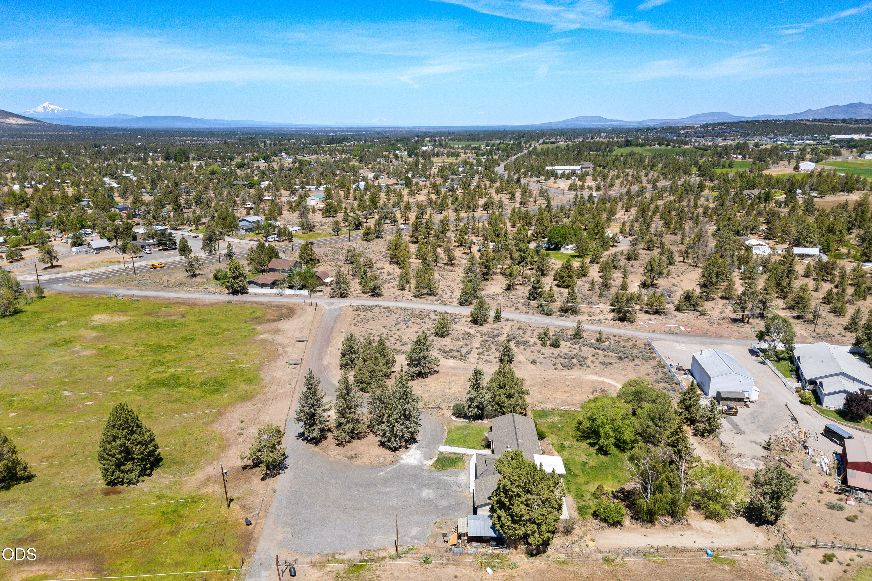 6492 Southwest 51st Street Redmond, OR 97756 - Photo 2 of 44