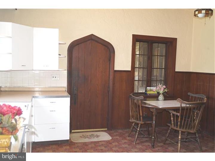 203 Rogers Road Trooper, PA 19403 - Photo 11 of 25 Kitchen