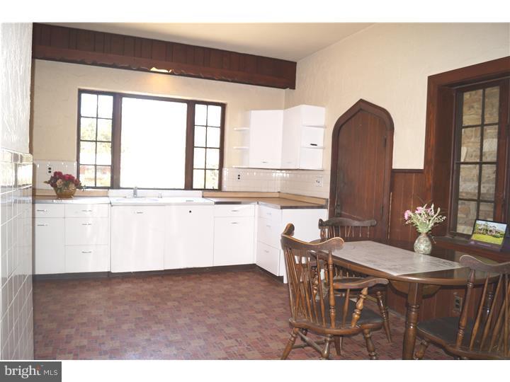 203 Rogers Road Trooper, PA 19403 - Photo 12 of 25 Kitchen