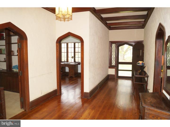 203 Rogers Road Trooper, PA 19403 - Photo 6 of 25 Foyer