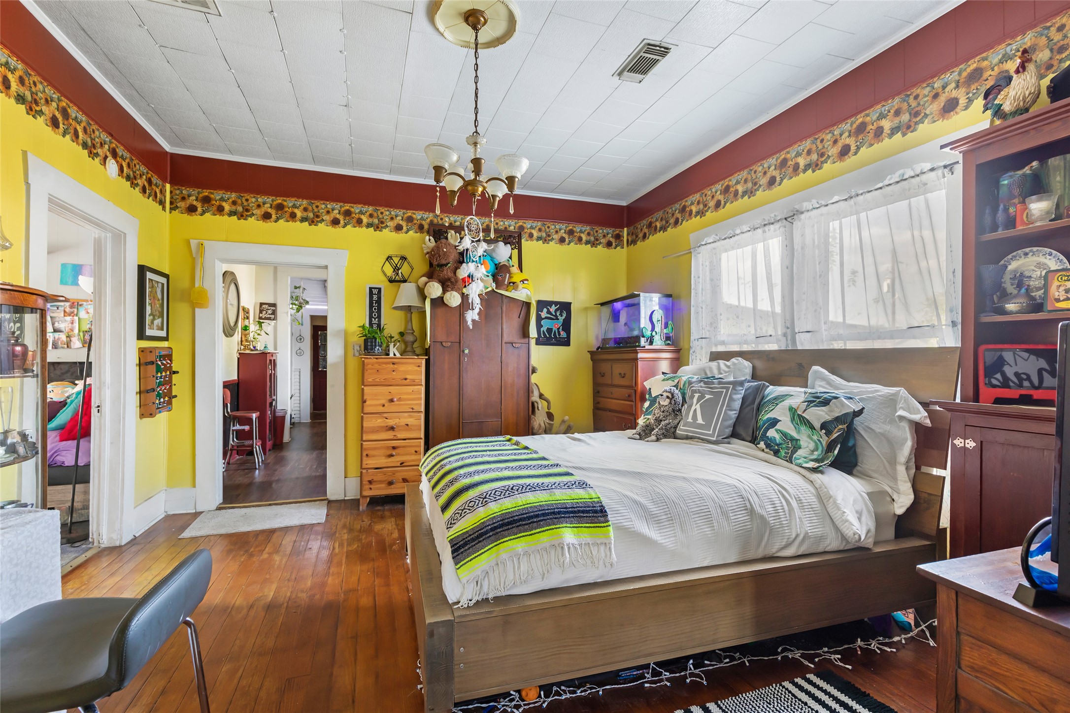 200 East Linney Street, Unit 202 Dayton, TX 77535 - Photo 13 of 22 a bedroom with bed and window