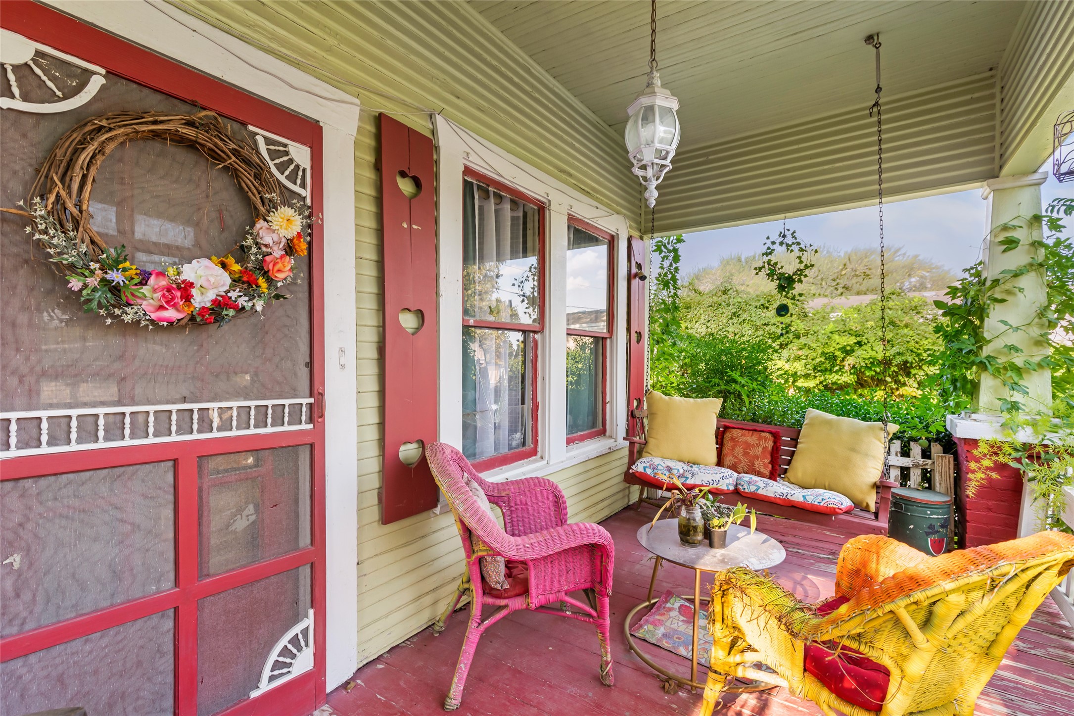200 East Linney Street, Unit 202 Dayton, TX 77535 - Photo 10 of 22 a outdoor space with furniture
