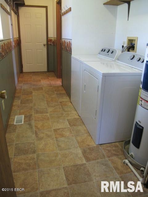 704 Clark School Road De Soto, IL 62924 - Photo 18 of 32