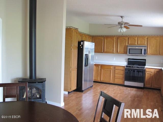 704 Clark School Road De Soto, IL 62924 - Photo 5 of 32
