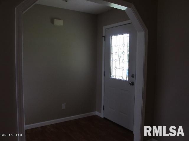 704 Clark School Road De Soto, IL 62924 - Photo 8 of 32
