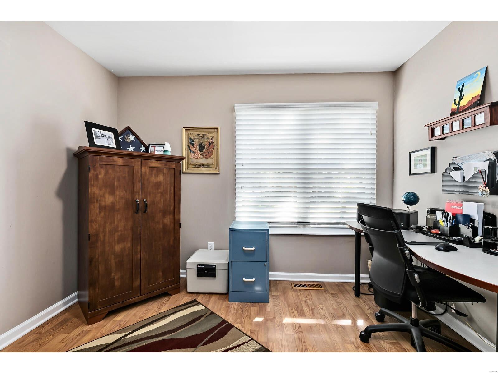 5771 Huntsport Road St. Louis, MO 63129 - Photo 11 of 19
