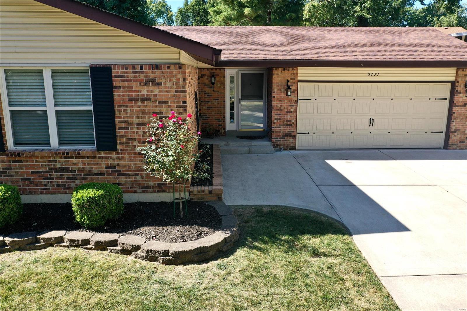 5771 Huntsport Road St. Louis, MO 63129 - Photo 4 of 19